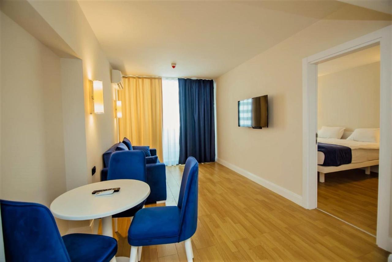 Orbi City Sea View - Special Category Aparthotel Batumi Esterno foto