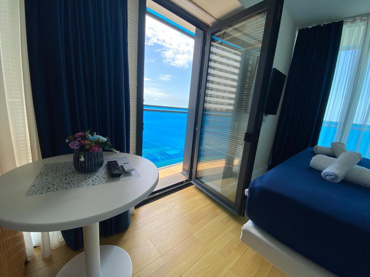 Orbi City Sea View - Special Category Aparthotel Batumi Esterno foto