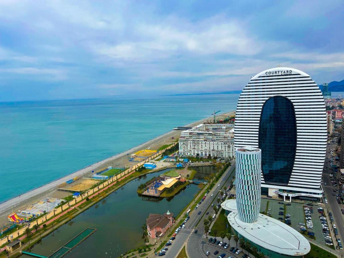 Orbi City Sea View - Special Category Aparthotel Batumi Esterno foto